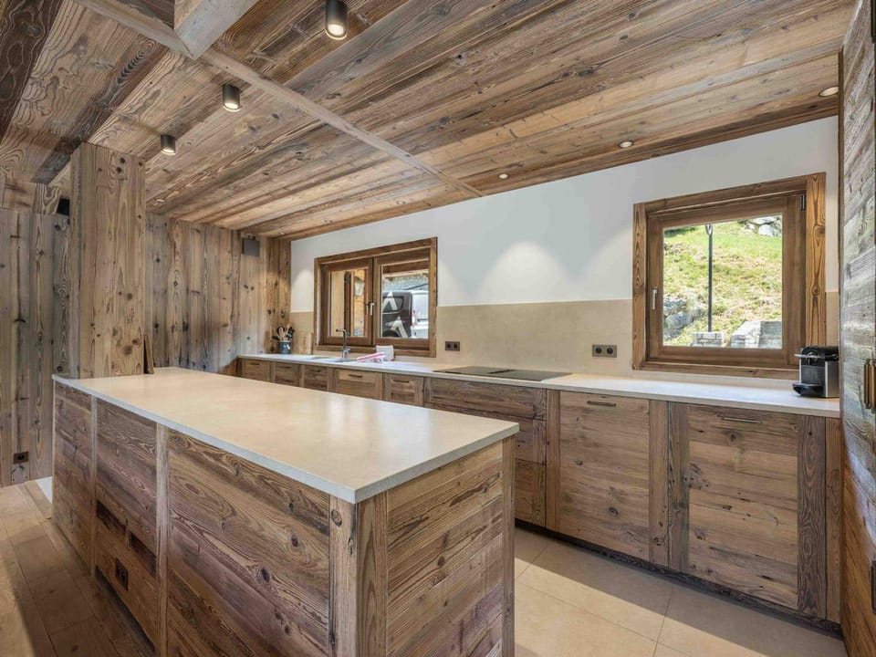 Chalet chic à Méribel avec sauna et bain nordique - FR-1-565-133 Chalet in Les Allues