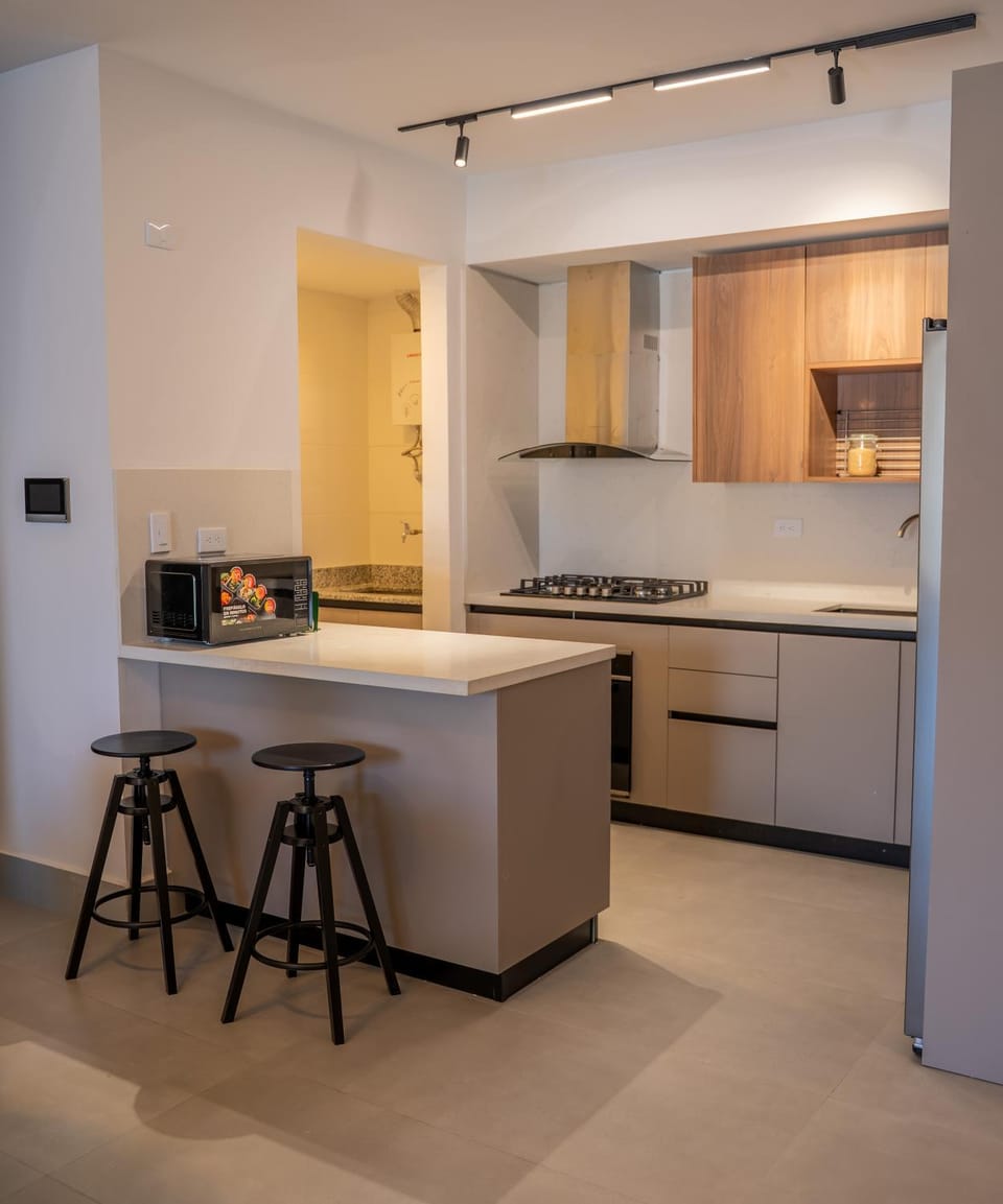 Kitchen or kitchenette, oven, pet friendly, stove
