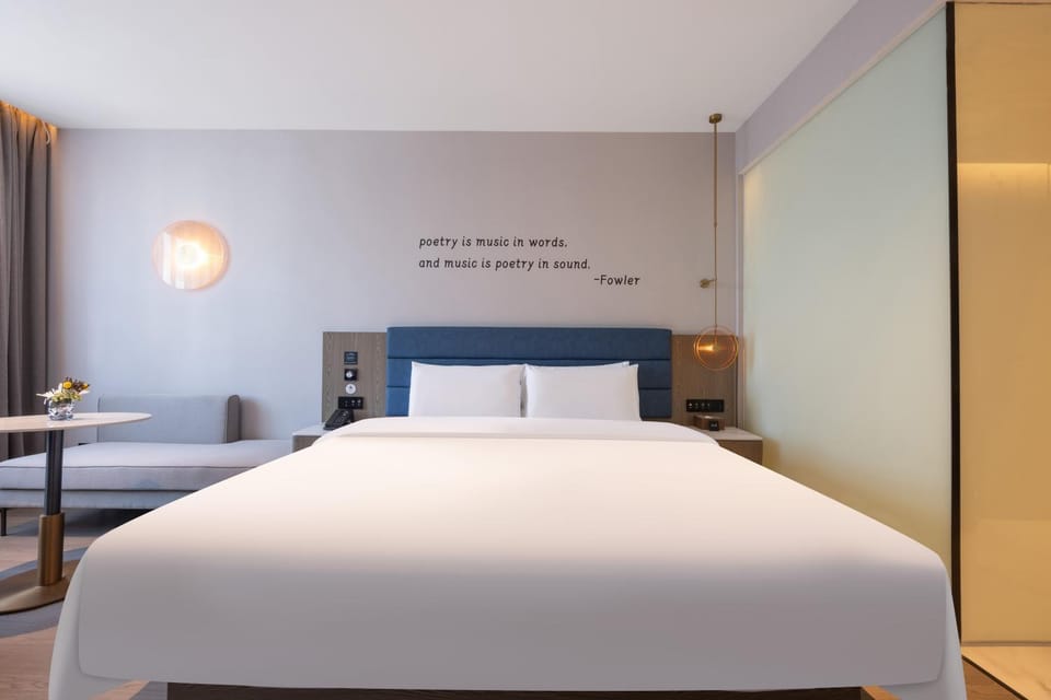 MANNSIC Hotel - Shekou Sea World Subway Station Hotel in Hong Kong