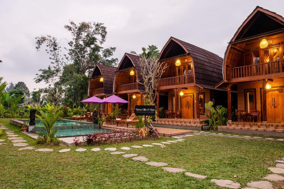 Property building, Garden view, Swimming pool