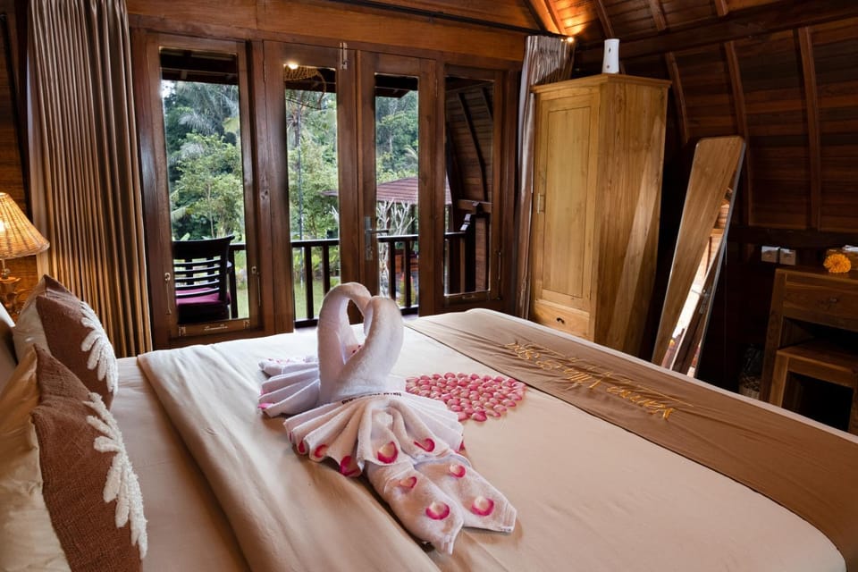 Bed, Balcony/Terrace, Bedroom, towels