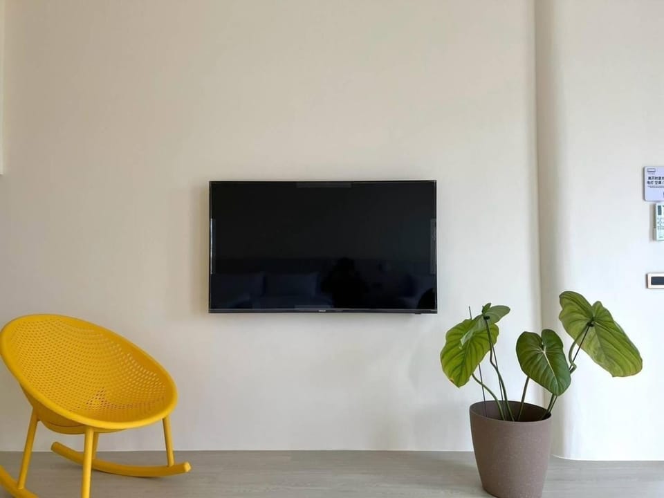 Communal lounge/ TV room, TV and multimedia
