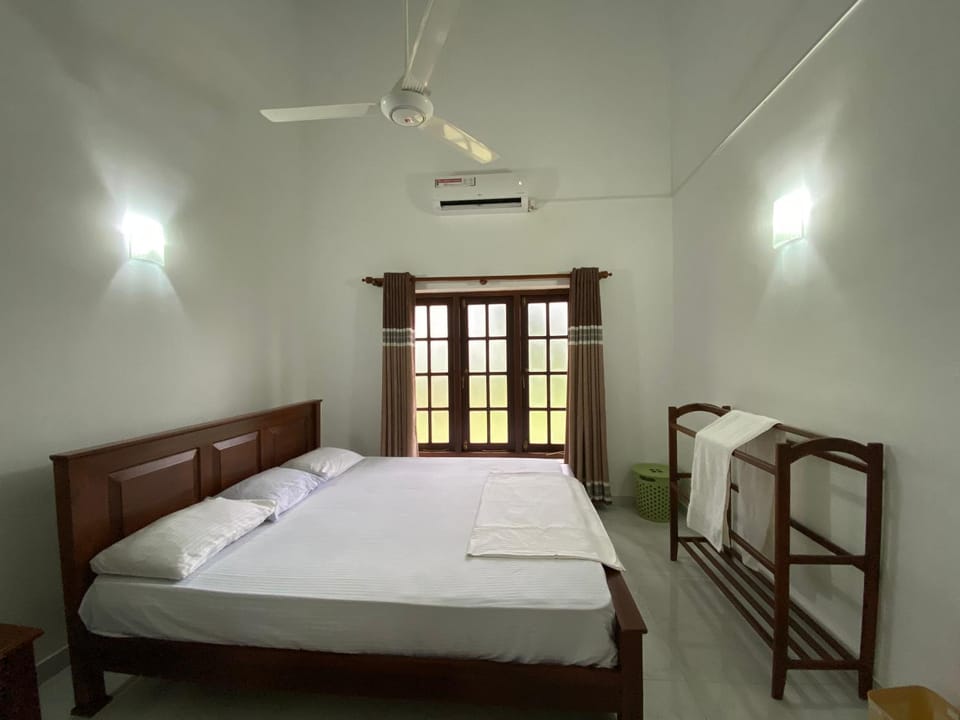 Bed, Bedroom, air conditioner
