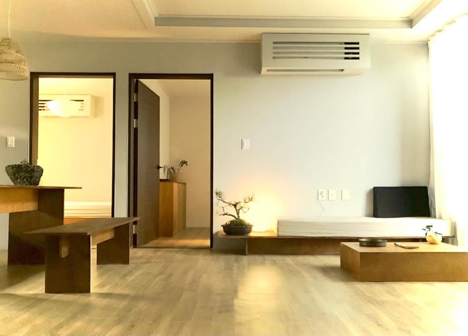 Living room, air conditioner