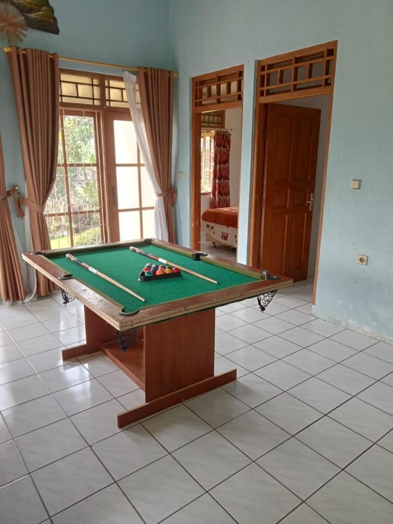 EXO Villa A001 Villa in Cisarua