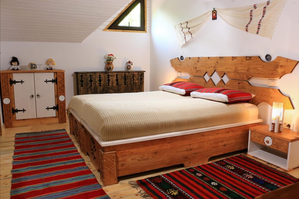 Cabana Izvoranu Bed and Breakfast in Prahova, Romania