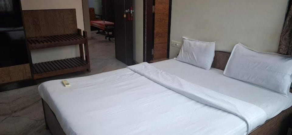 Calangute Square by Ananta Bed and Breakfast in Calangute