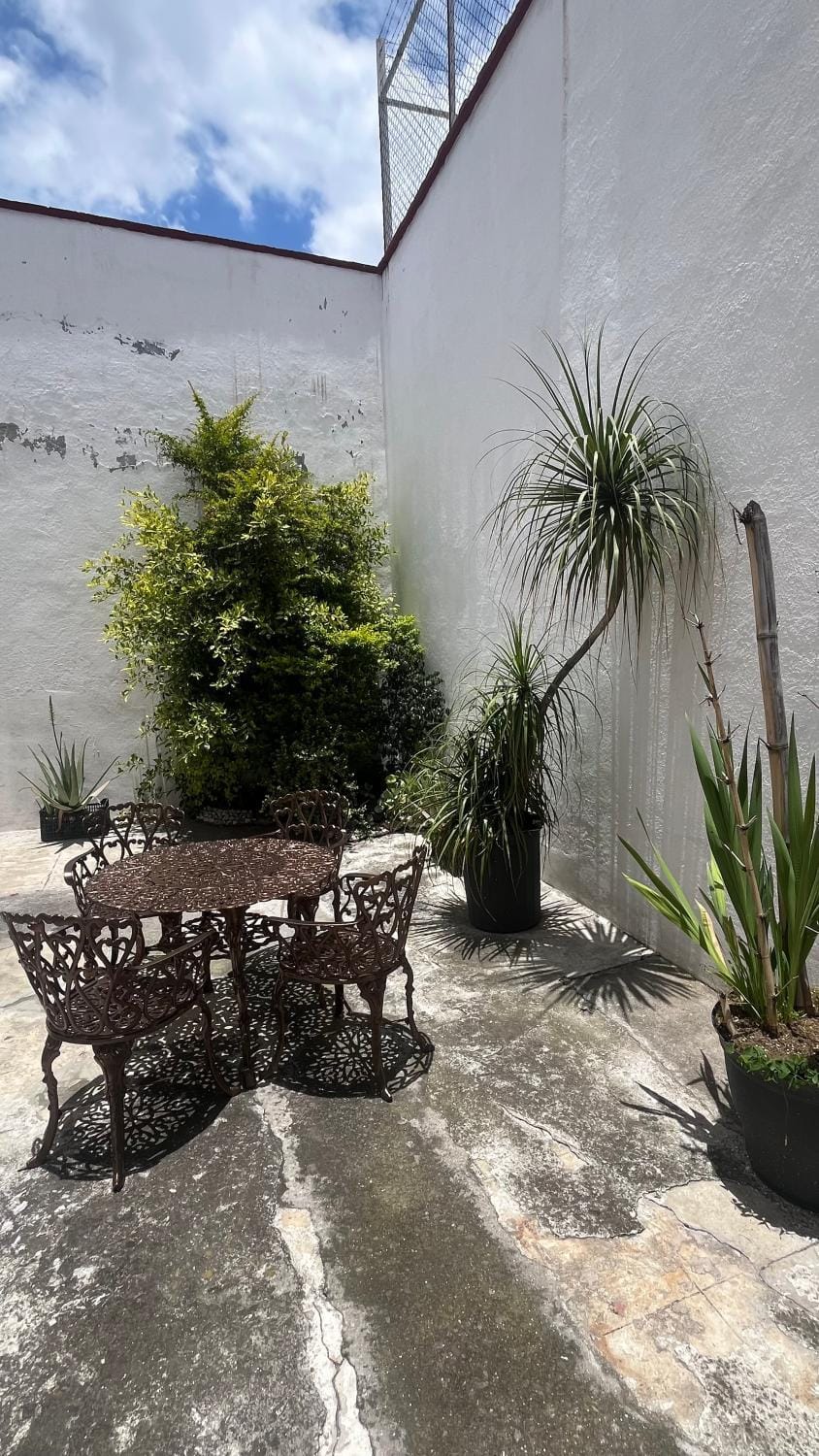 Patio, Balcony/Terrace