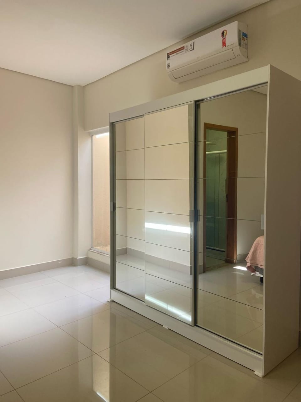 Bedroom, wardrobe