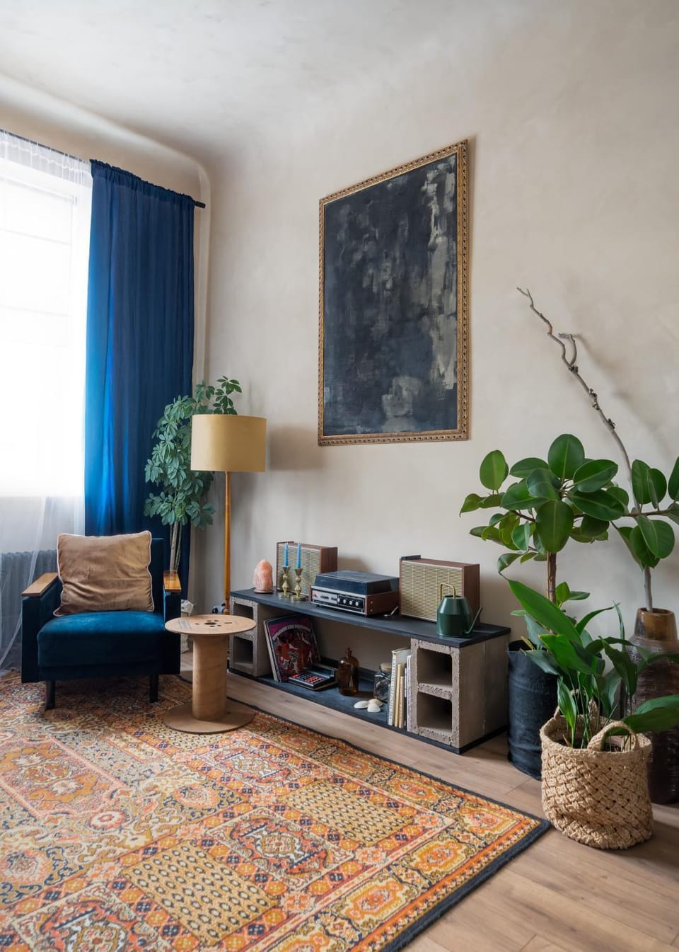 Living room, Seating area