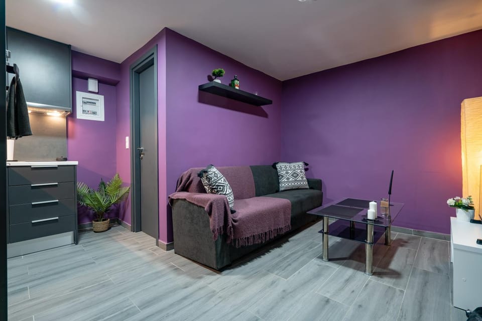 Lilac Dream in Glyfada by ΜΡS Apartment in South Athens