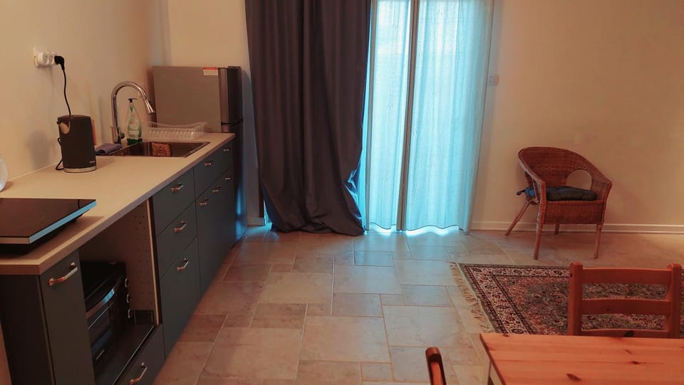 שמיים Apartment in South District