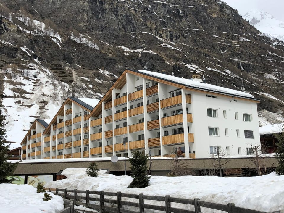 Property building, Winter