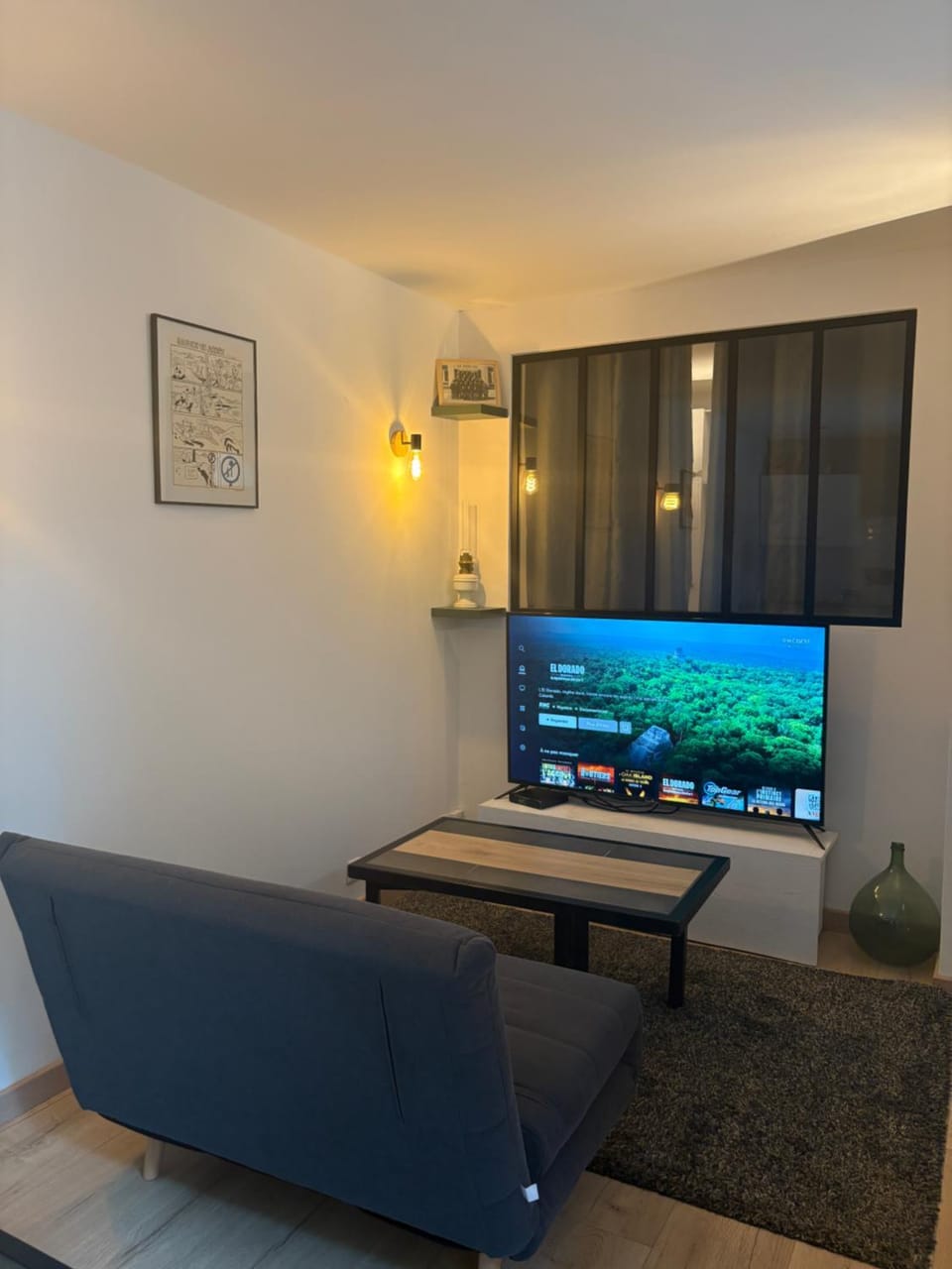 Communal lounge/ TV room, TV and multimedia, Living room, Seating area