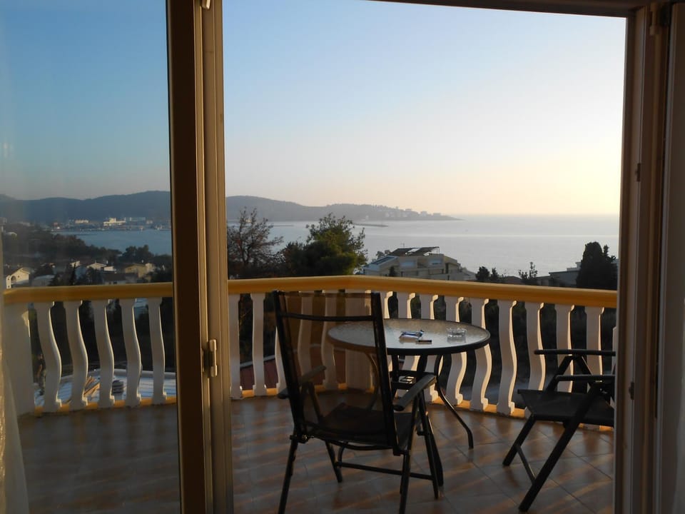 Sea view, Sea view