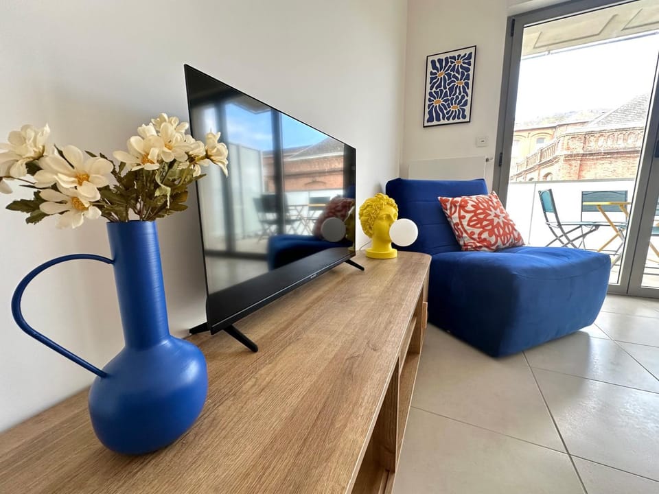 TV and multimedia, Living room, Decorative detail