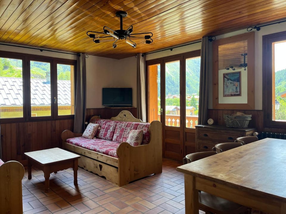 La BARTAVELLE Apartment in Pralognan-la-Vanoise