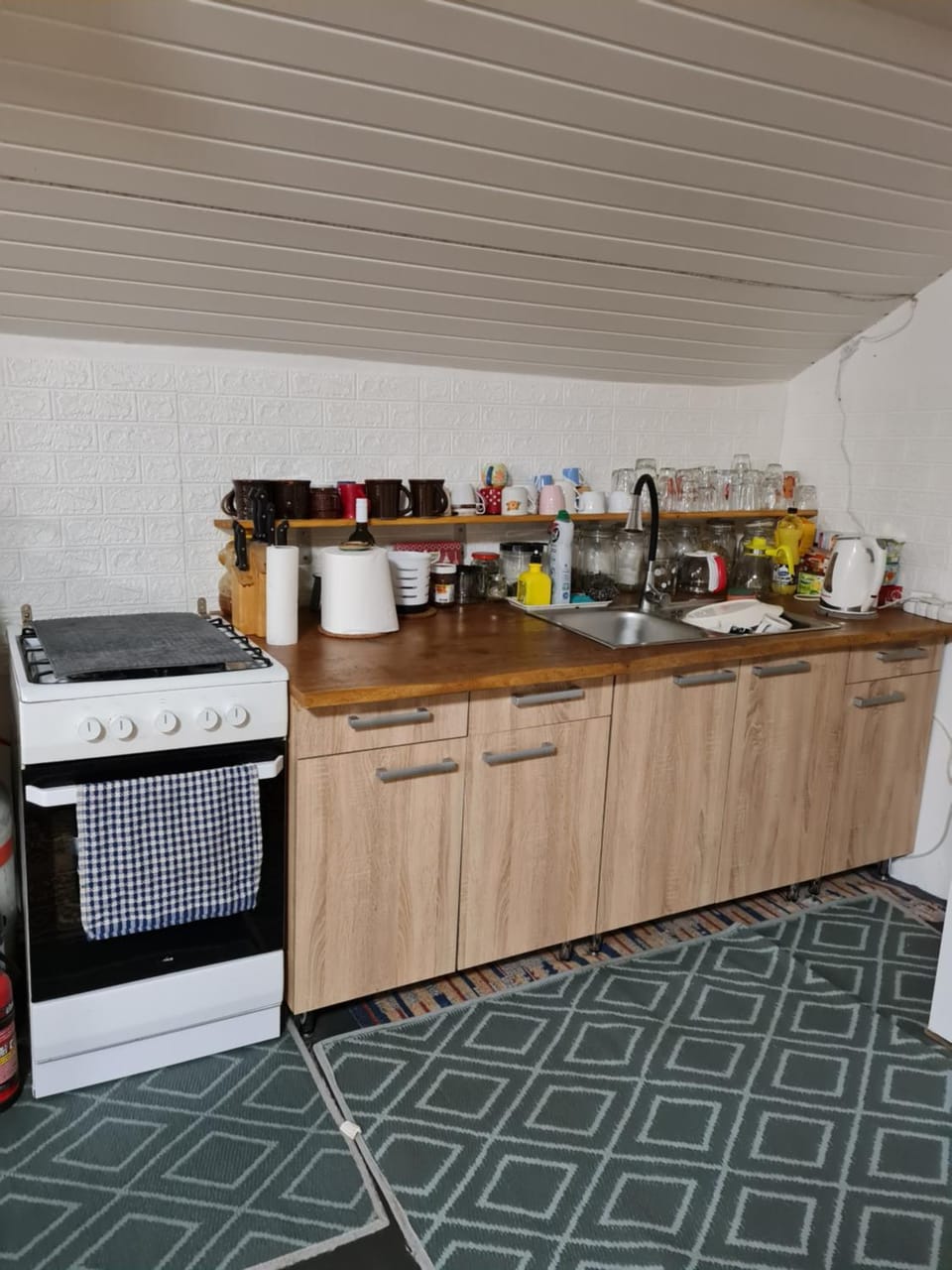 Kitchen or kitchenette, kitchen