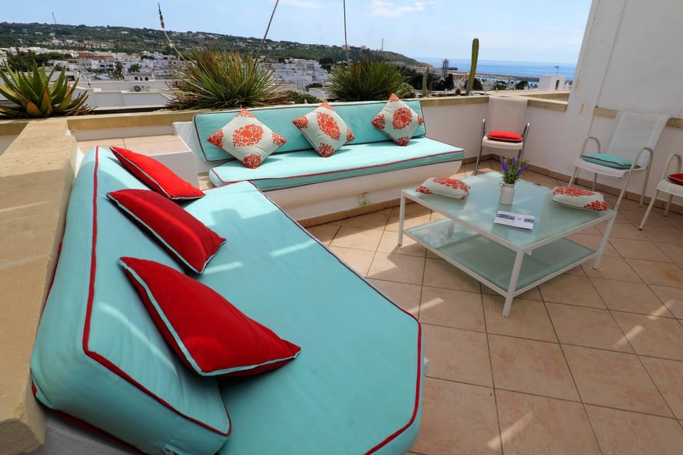 Natural landscape, View (from property/room), Balcony/Terrace, Mountain view, Sea view