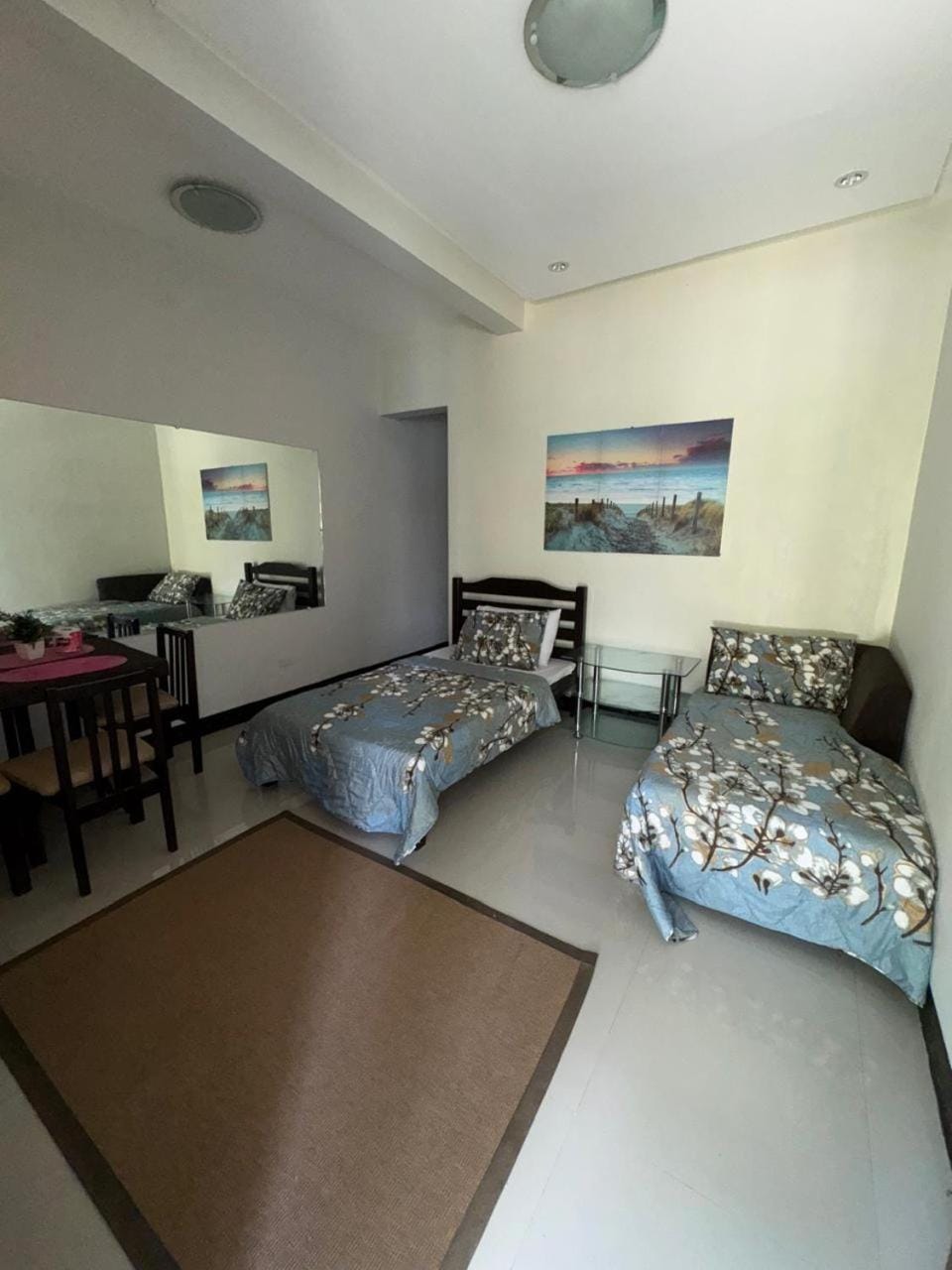 Bed, Living room, Dining area