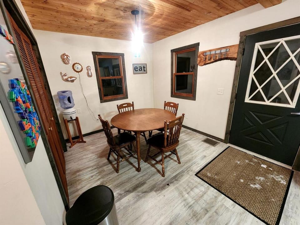 Secluded Luxury Cabin with Hot Tub on 10 Private Acres near Trails in Reed City, Michigan Cabin in Michigan