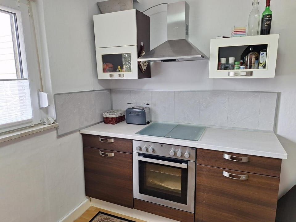 Kitchen or kitchenette, kitchen, kitchen