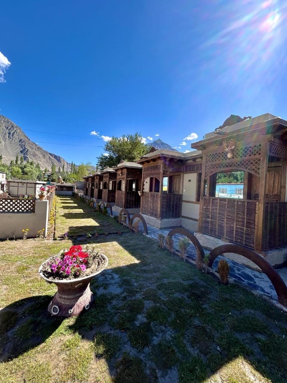 Property building, Natural landscape, Garden, Mountain view