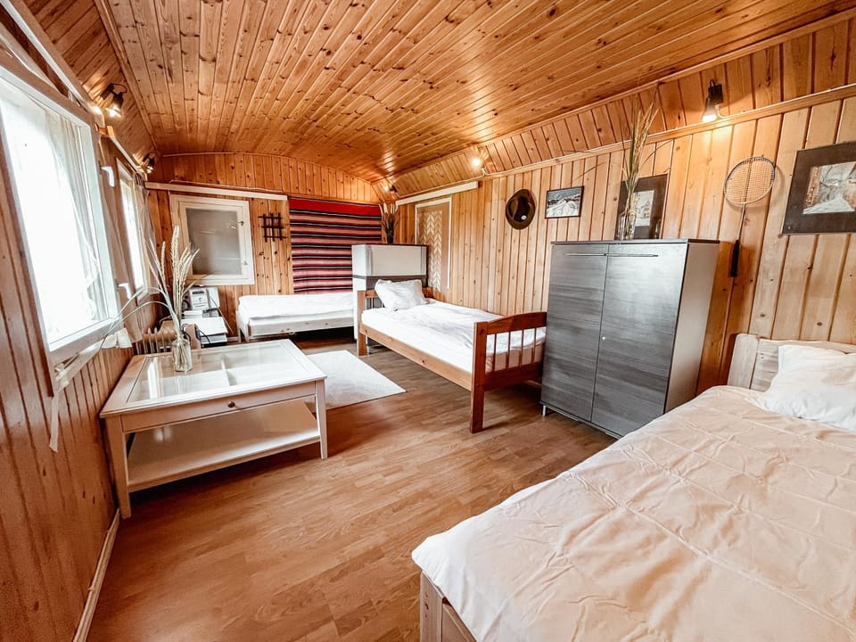 Bed, Photo of the whole room
