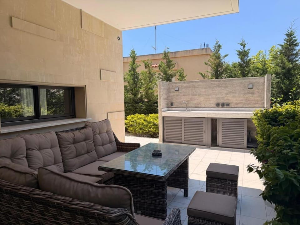 Villa "Imperial 1" with pool - 3 bedroom near mall Villa in Paphos