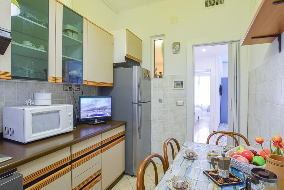 TV and multimedia, Dining area