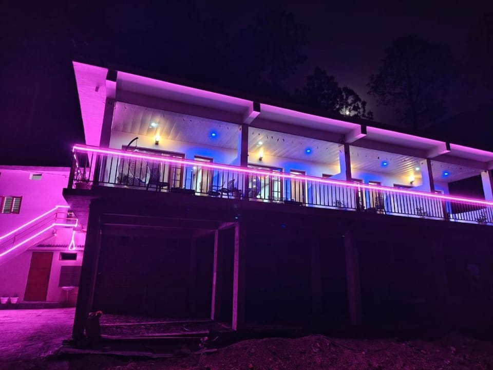 Property building, Night, View (from property/room), Balcony/Terrace