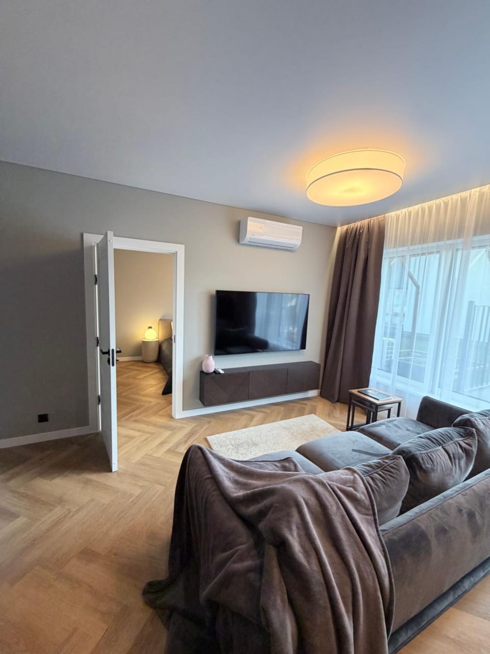 Two bedroom LUXURIOUS Spacios Apartment Apartment in Vilnius
