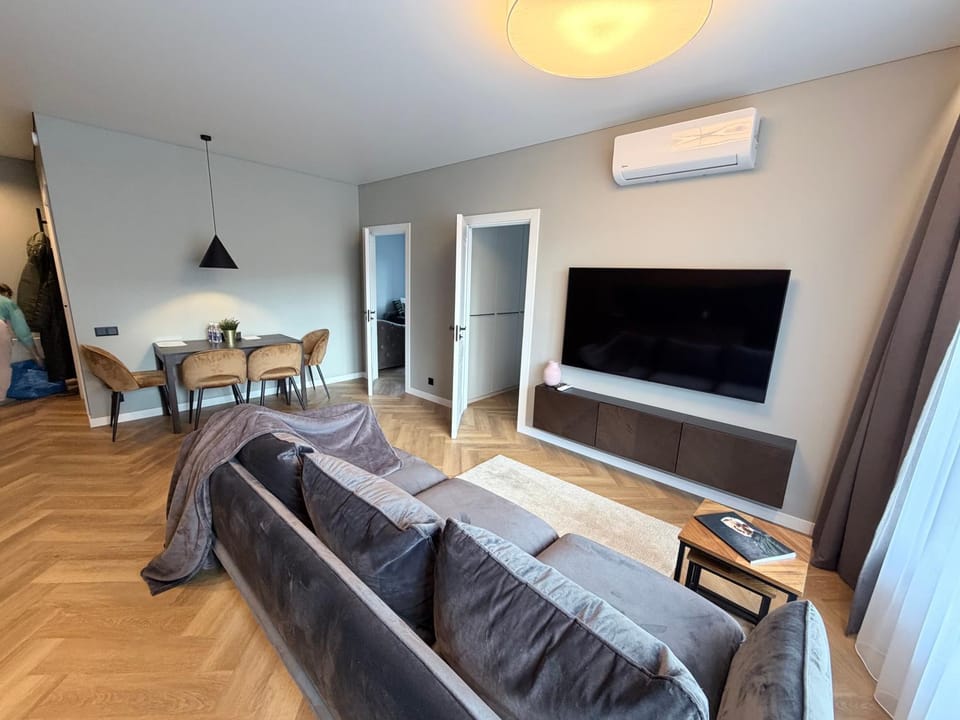 Two bedroom LUXURIOUS Spacios Apartment Apartment in Vilnius