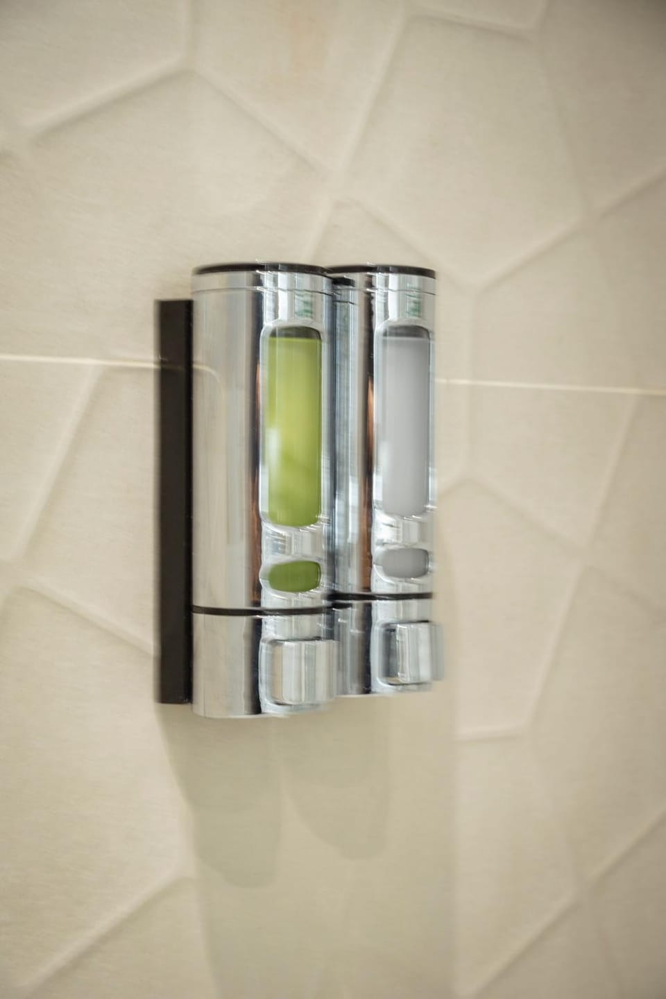 Luxe London Retreat by Aureva Residences Bed and Breakfast in London