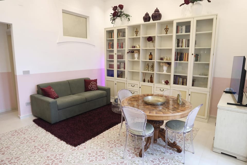 Lounge or bar