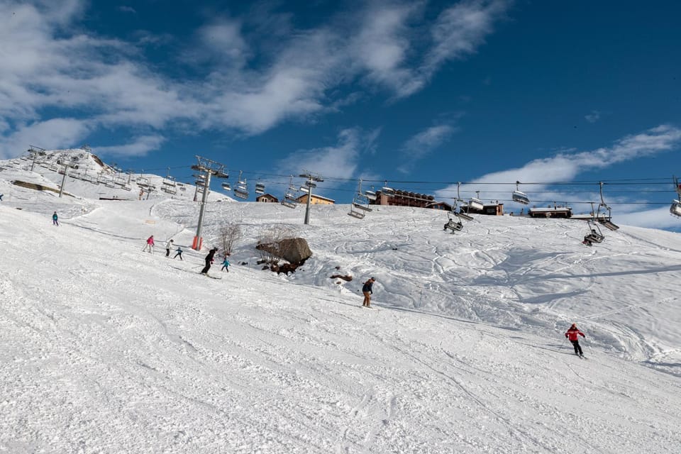 Property building, Winter, Skiing