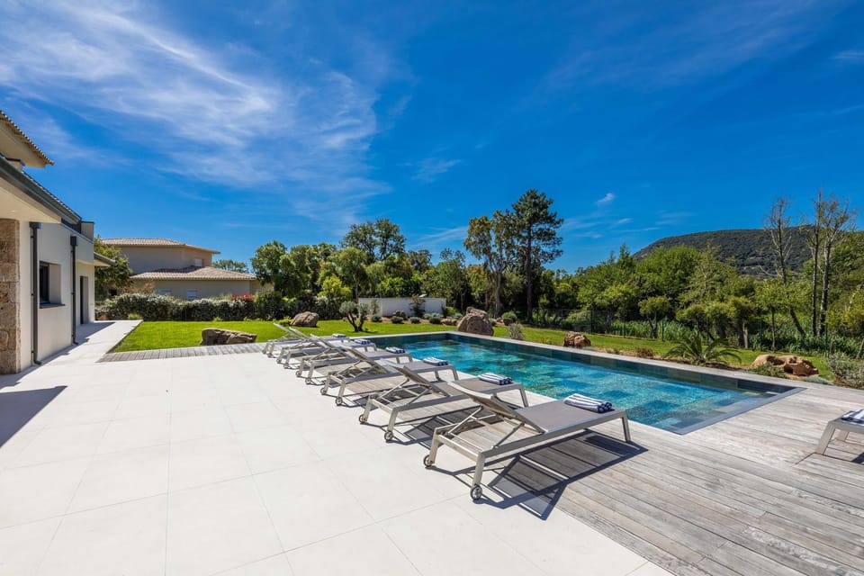Natural landscape, Garden, Pool view, Swimming pool, sunbed