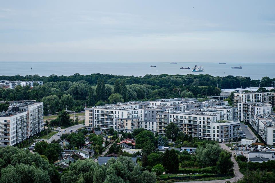 Day, Neighbourhood, Natural landscape, City view, Sea view, Street view