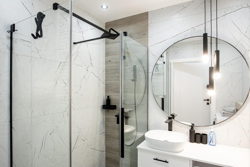 Shower, Bathroom