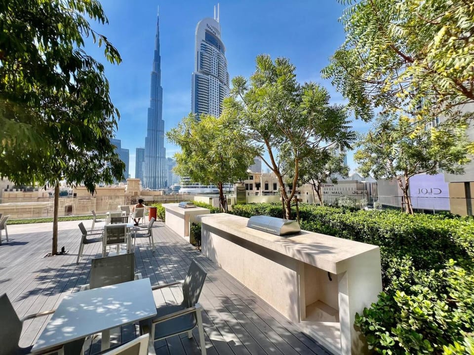 Downtown Pulse Artful 1BR with Dubai Mall Access by Maxx Value Homes Apartment in Dubai