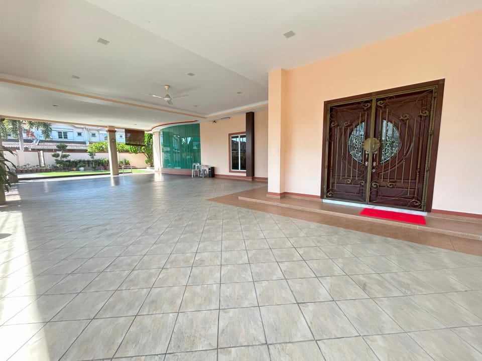 Life Art Home Family Ipoh Homestay 5R4B 18pax SY28 House in Ipoh