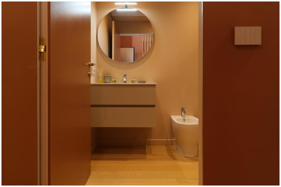 Toilet, Bathroom