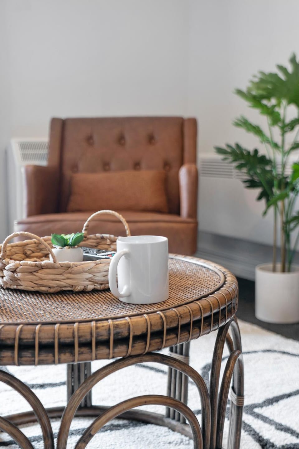 Coffee/tea facilities, Living room, Seating area, Dining area