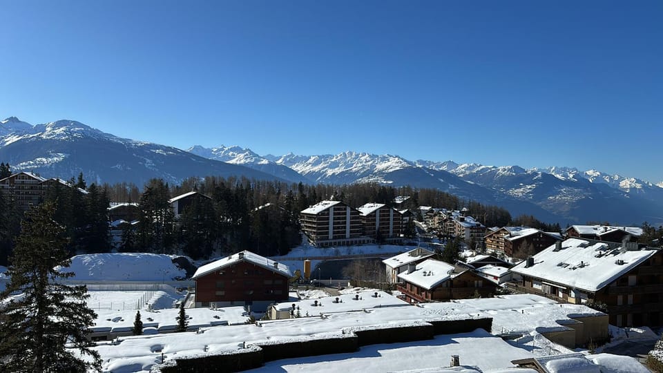 View (from property/room), Mountain view
