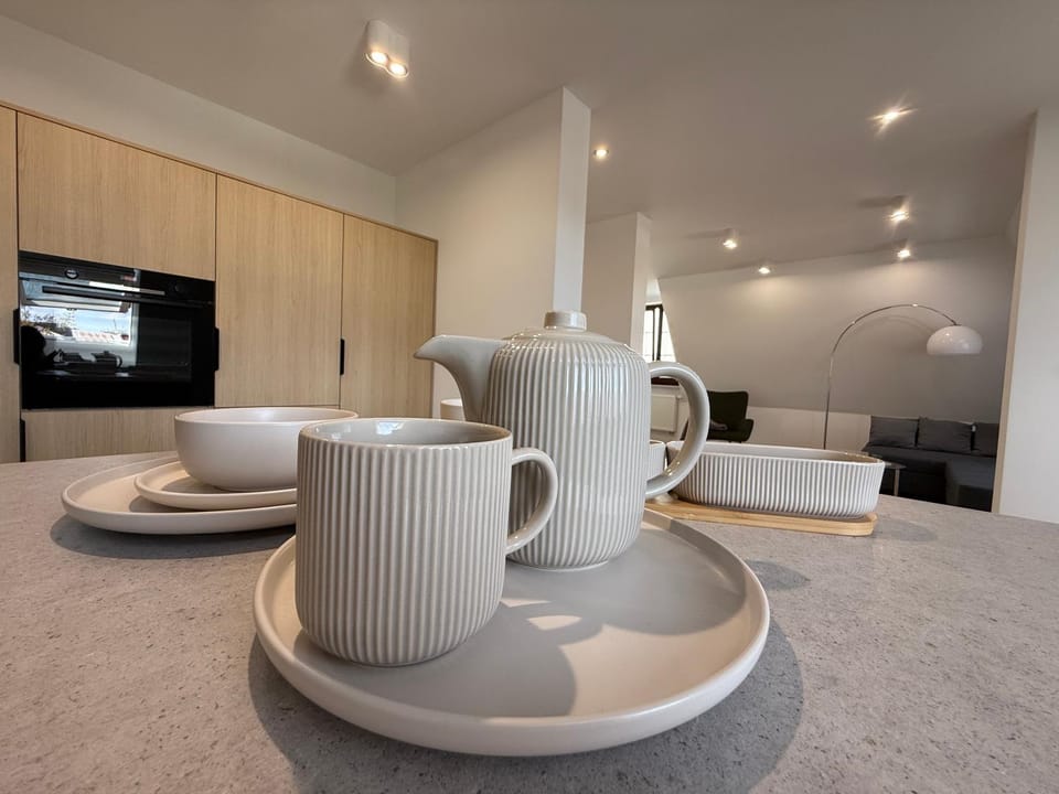 Coffee/tea facilities, Kitchen or kitchenette, Dining area