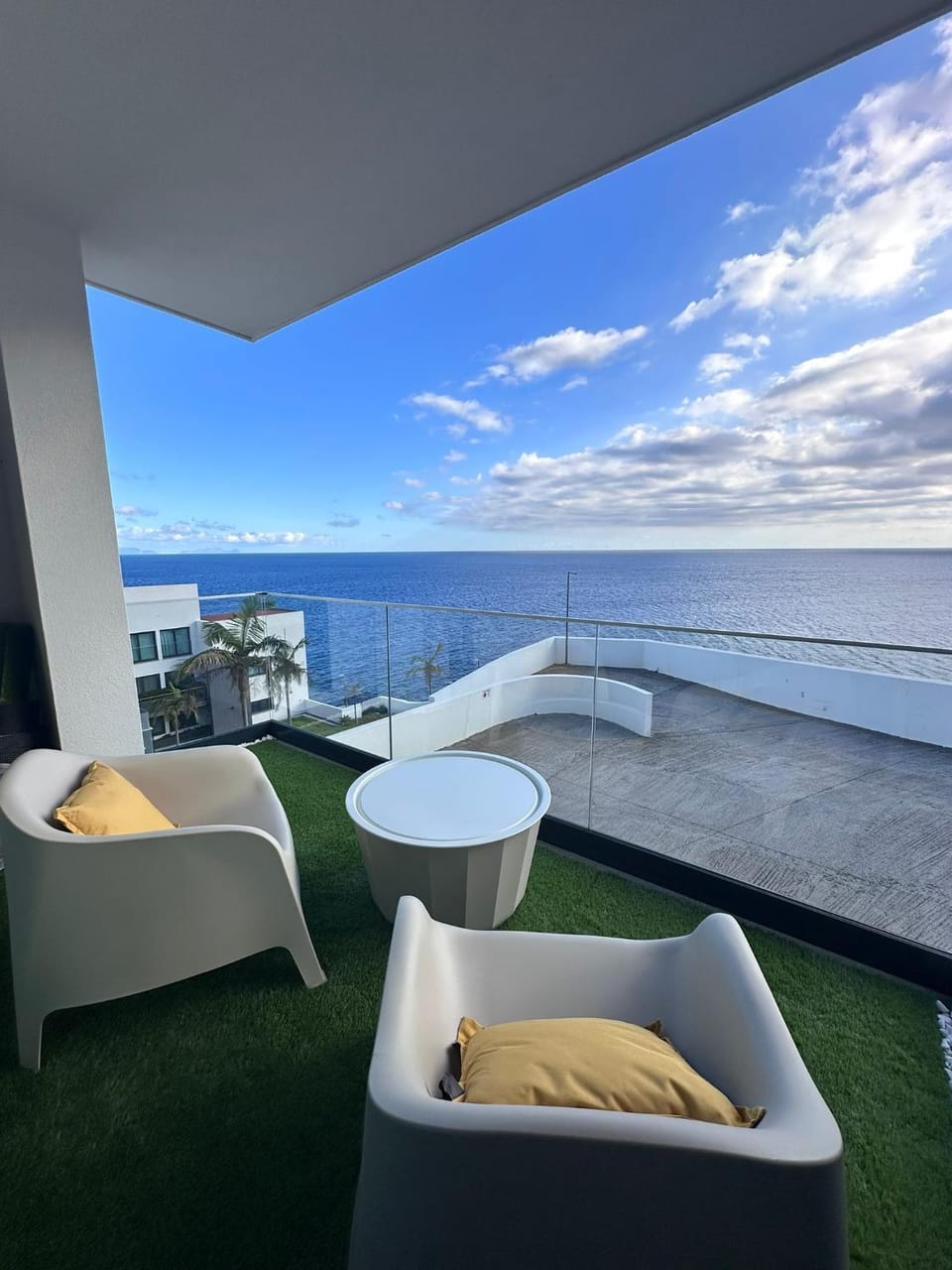 Balcony/Terrace, Lake view, Sea view, Quiet street view