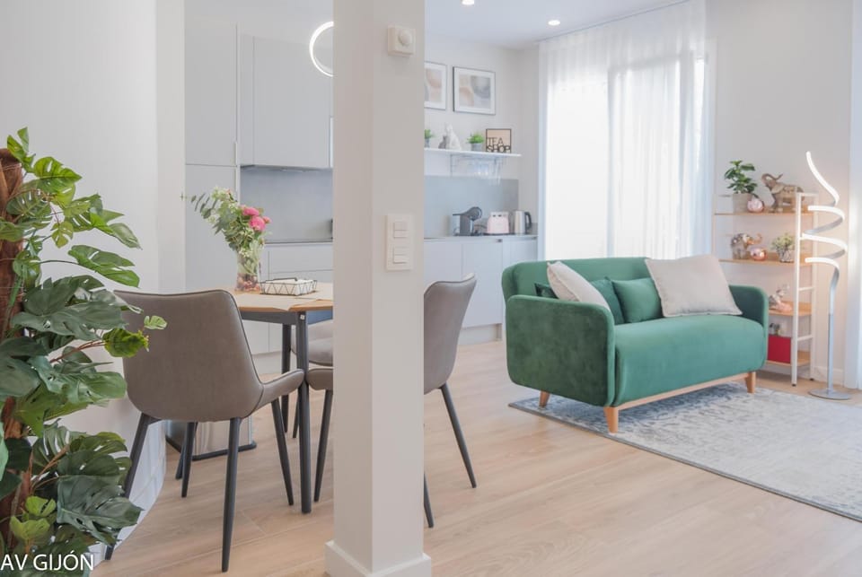 Kitchen or kitchenette, Living room, Dining area