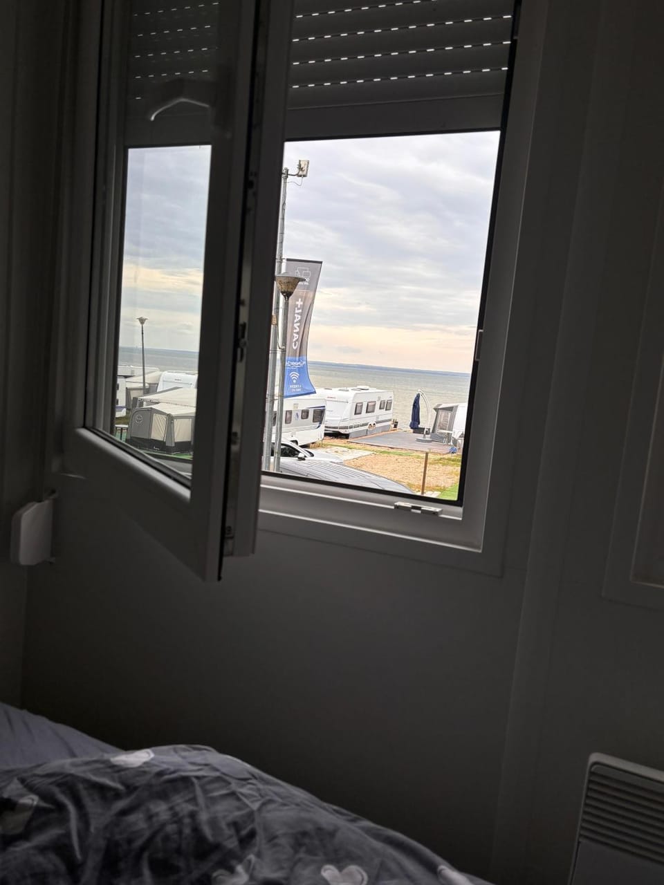 Bed, Sea view