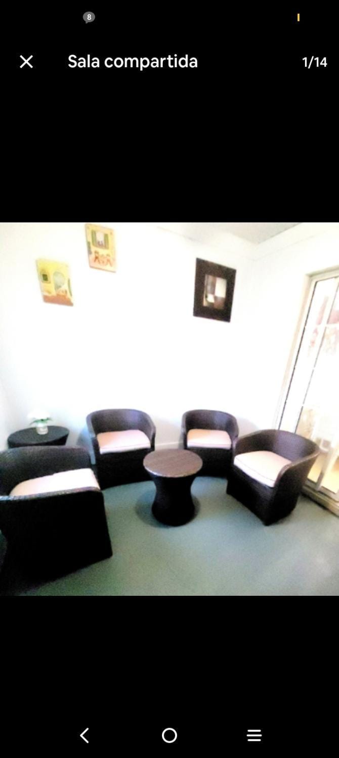 Relaxing and Comfortable Bedroom shared bathroom Vacation rental in Florida