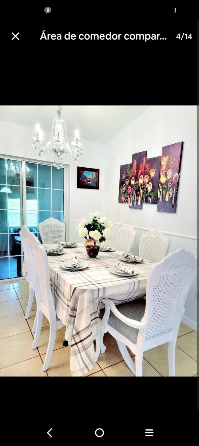 Relaxing and Comfortable Bedroom shared bathroom Vacation rental in Florida